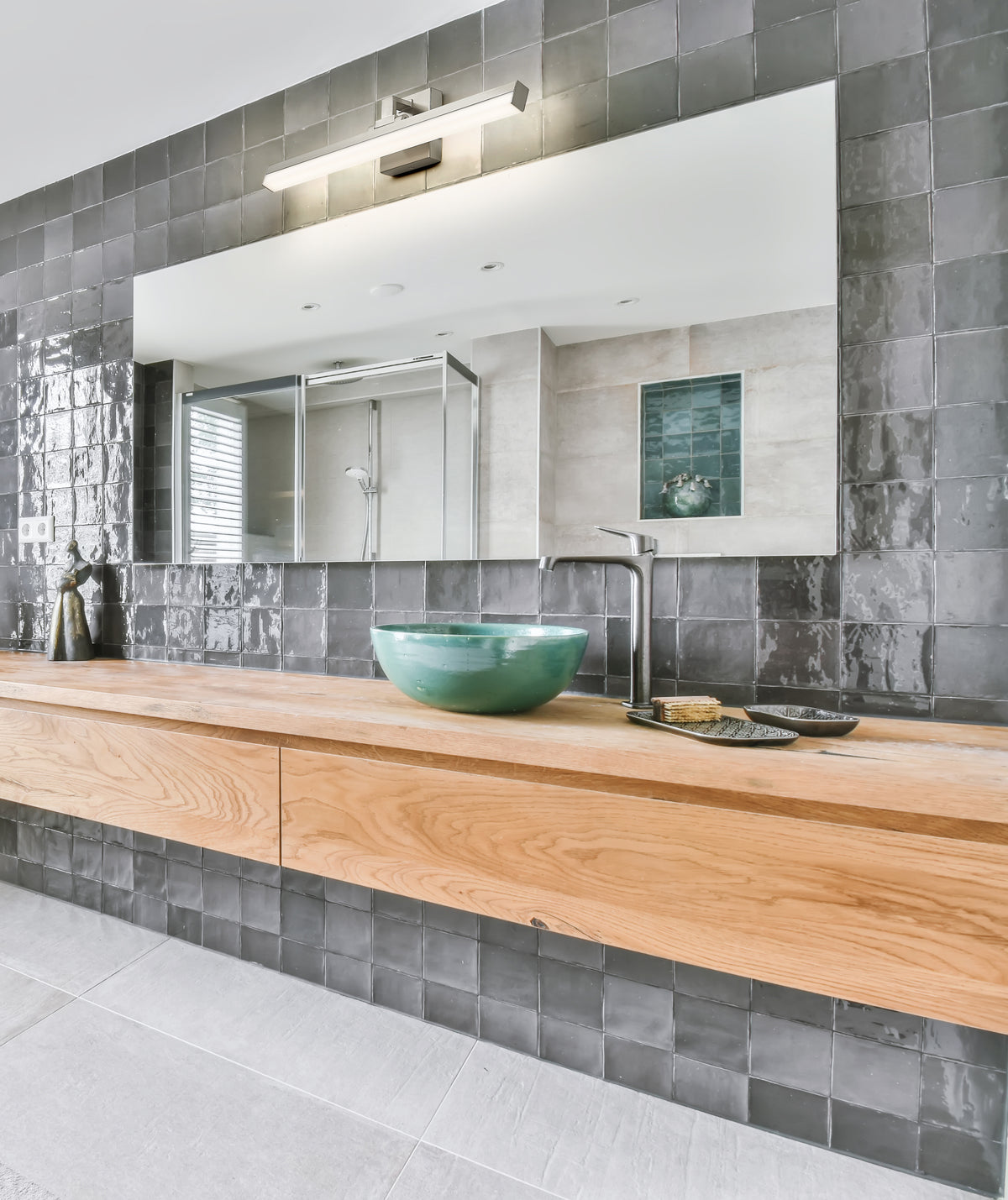 Barre d'éclairage de salle de bain Liam Nickel brossé, 25" – vue 2