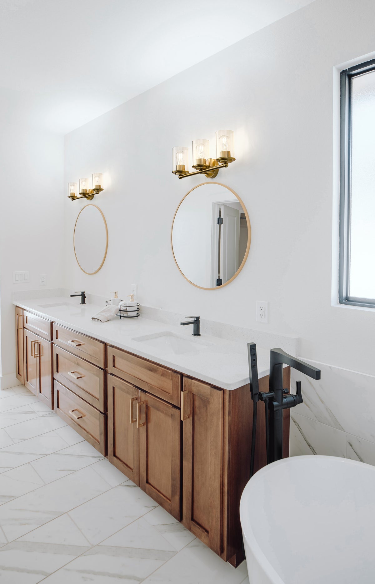 Luminaire de vanité Thayer Or luxe, 22 1/2" – vue 2