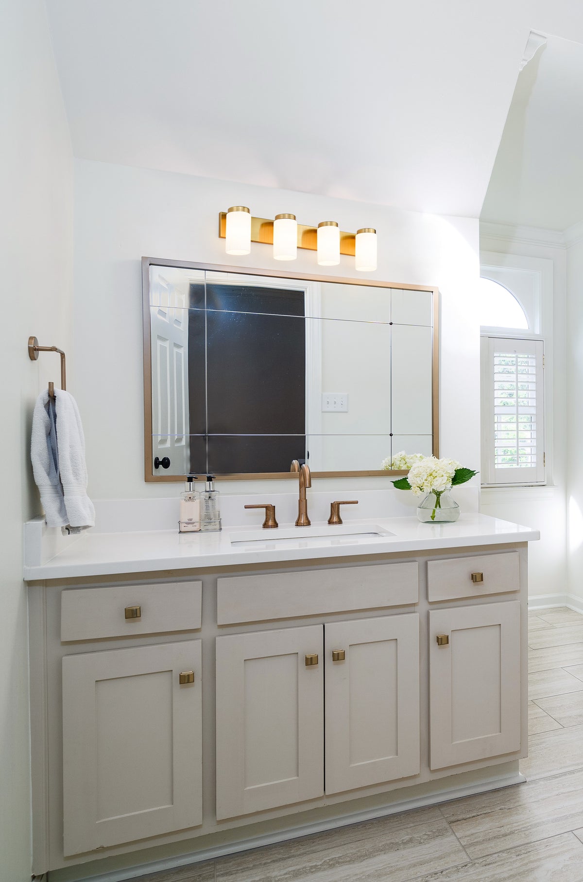 Luminaire de vanité Burk Or luxe, 30" – vue 3