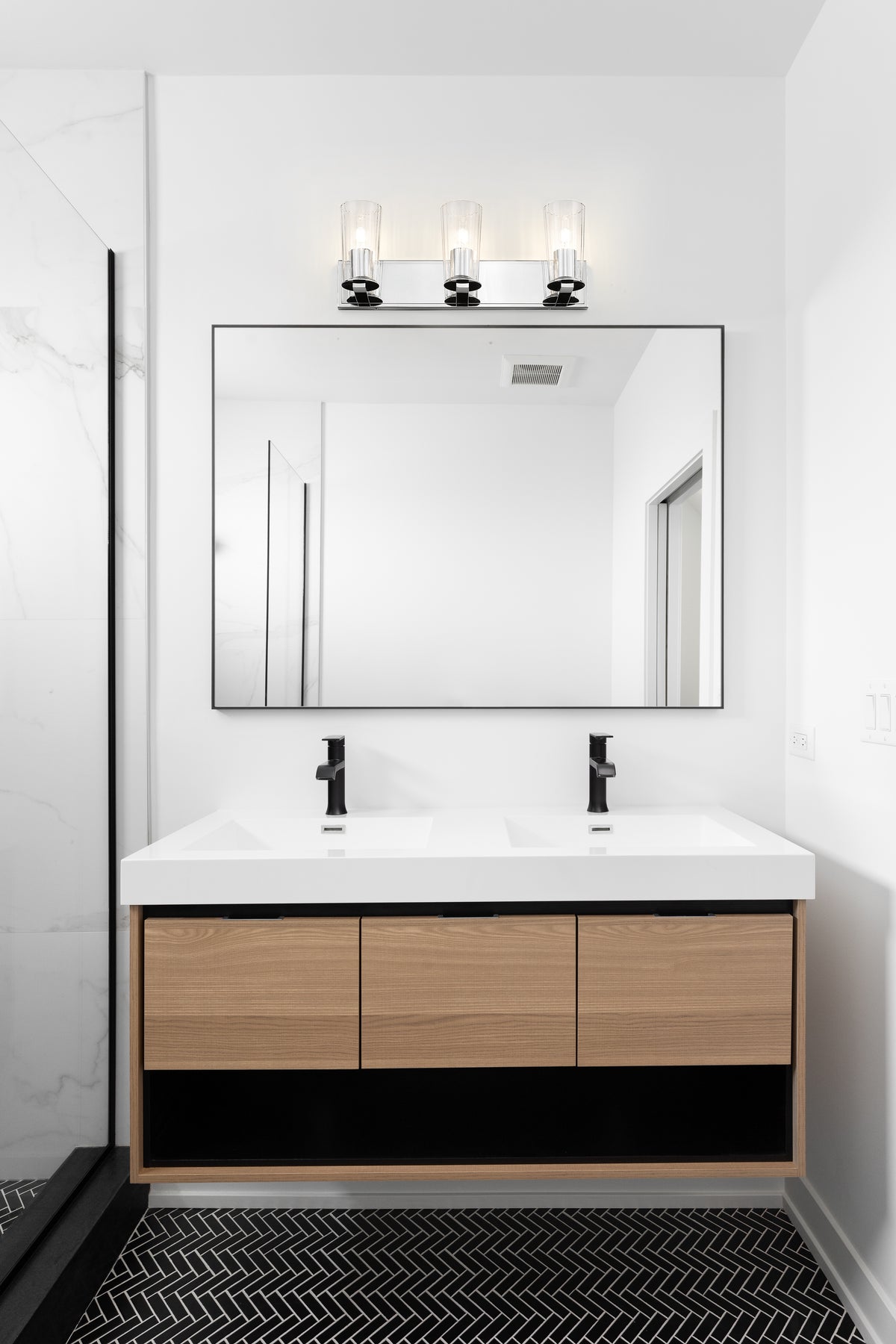 Luminaire de vanité Titus Chrome, 24" – vue 2