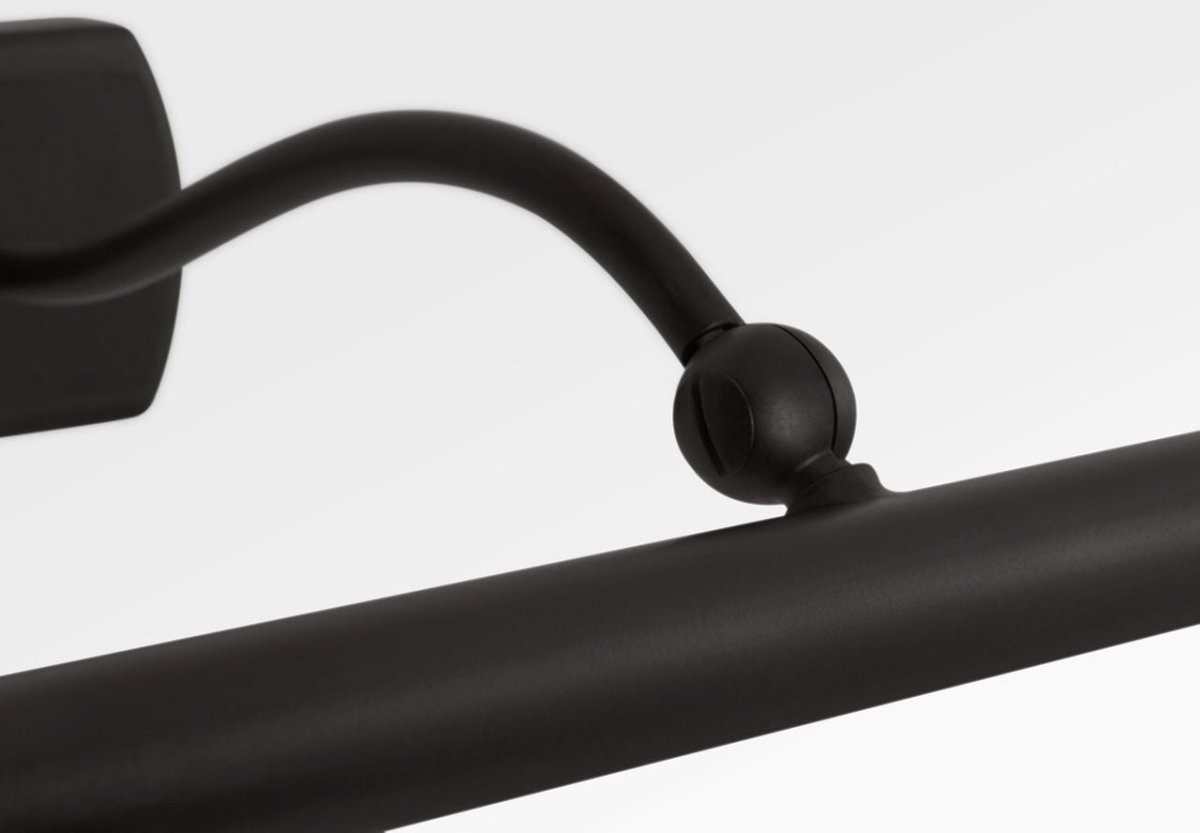 Applique de tableau Lamont - Laiton bruni 30" by Visual Comfort Studio | Luminaires & cie