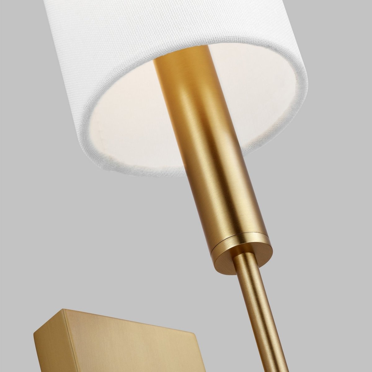 Applique murale Brianna - Nickel poli 4" 20" by Visual Comfort Studio | Luminaires & cie