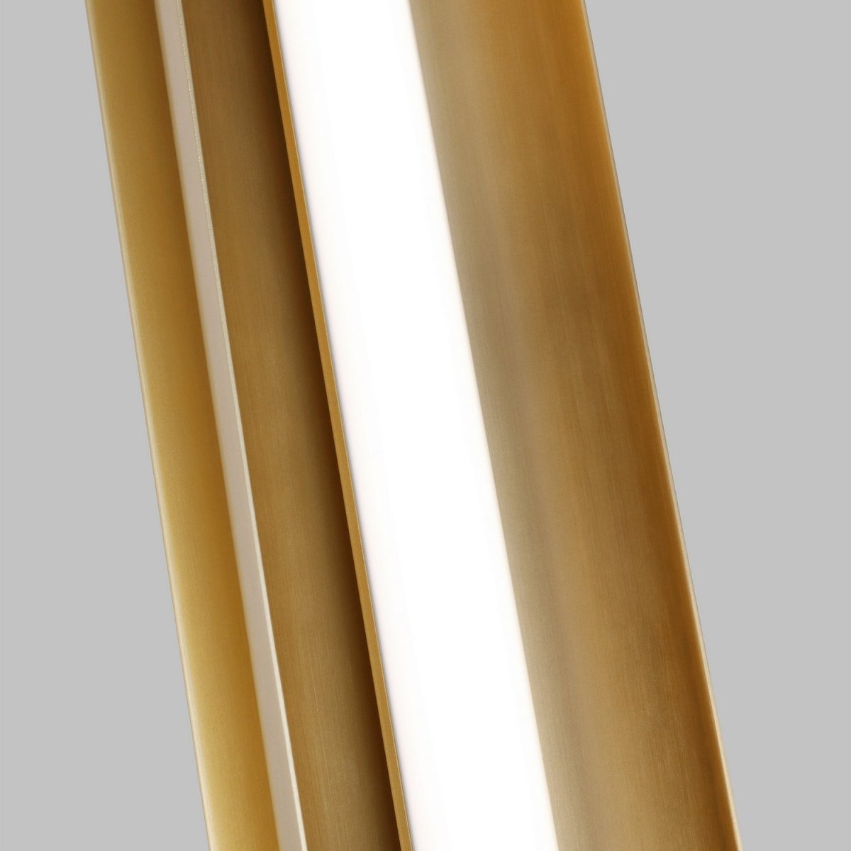 Applique murale Carson - Laiton bruni by Visual Comfort Studio | Luminaires & cie