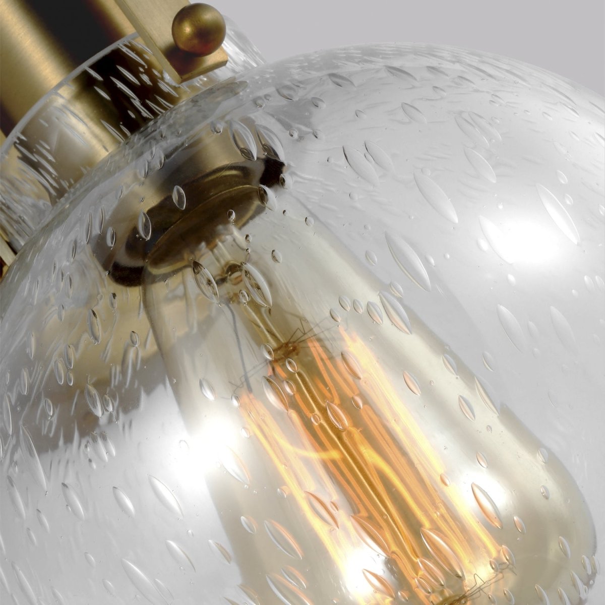 Applique murale Clara - Nickel satiné by Visual Comfort Studio | Luminaires & cie