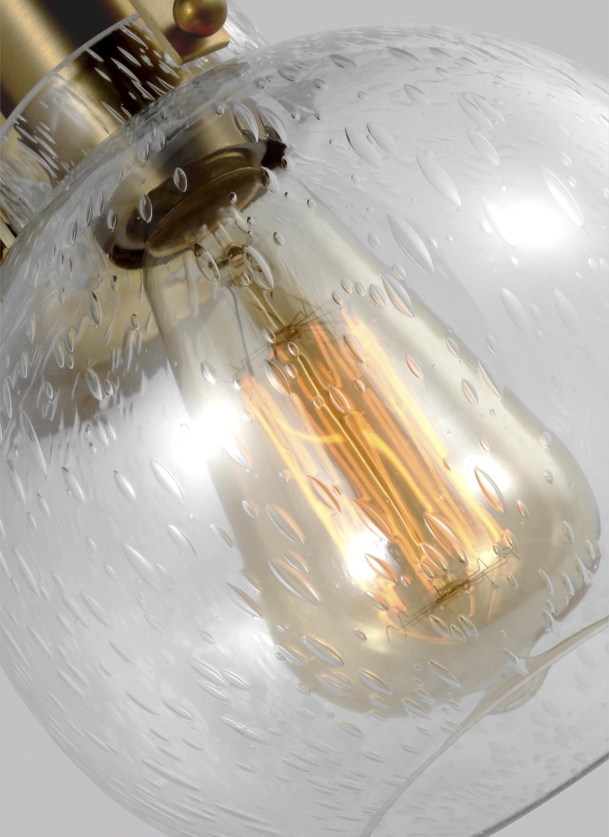 Applique murale Clara - Nickel satiné by Visual Comfort Studio | Luminaires & cie