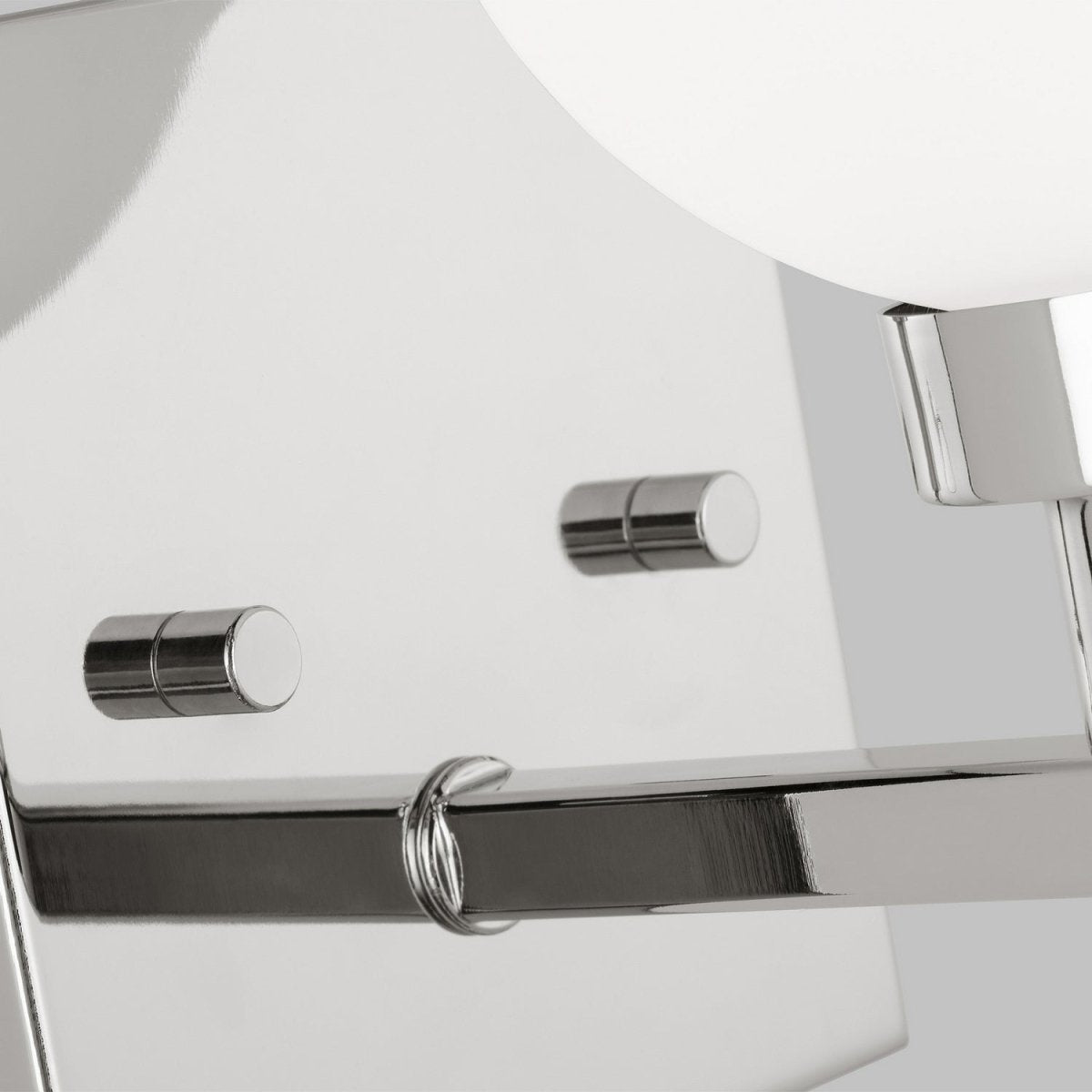 Applique murale Clybourn - Laiton satiné by Visual Comfort Studio | Luminaires & cie