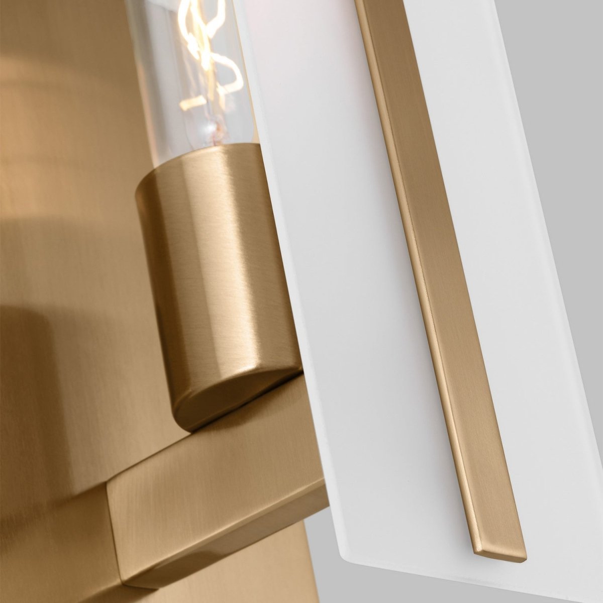 Applique murale Dex - Nickel brossé by Visual Comfort Studio | Luminaires & cie