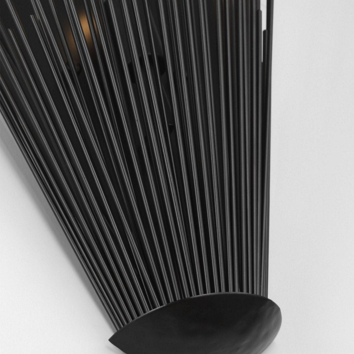Applique murale Helios - by Visual Comfort Studio | Luminaires & cie