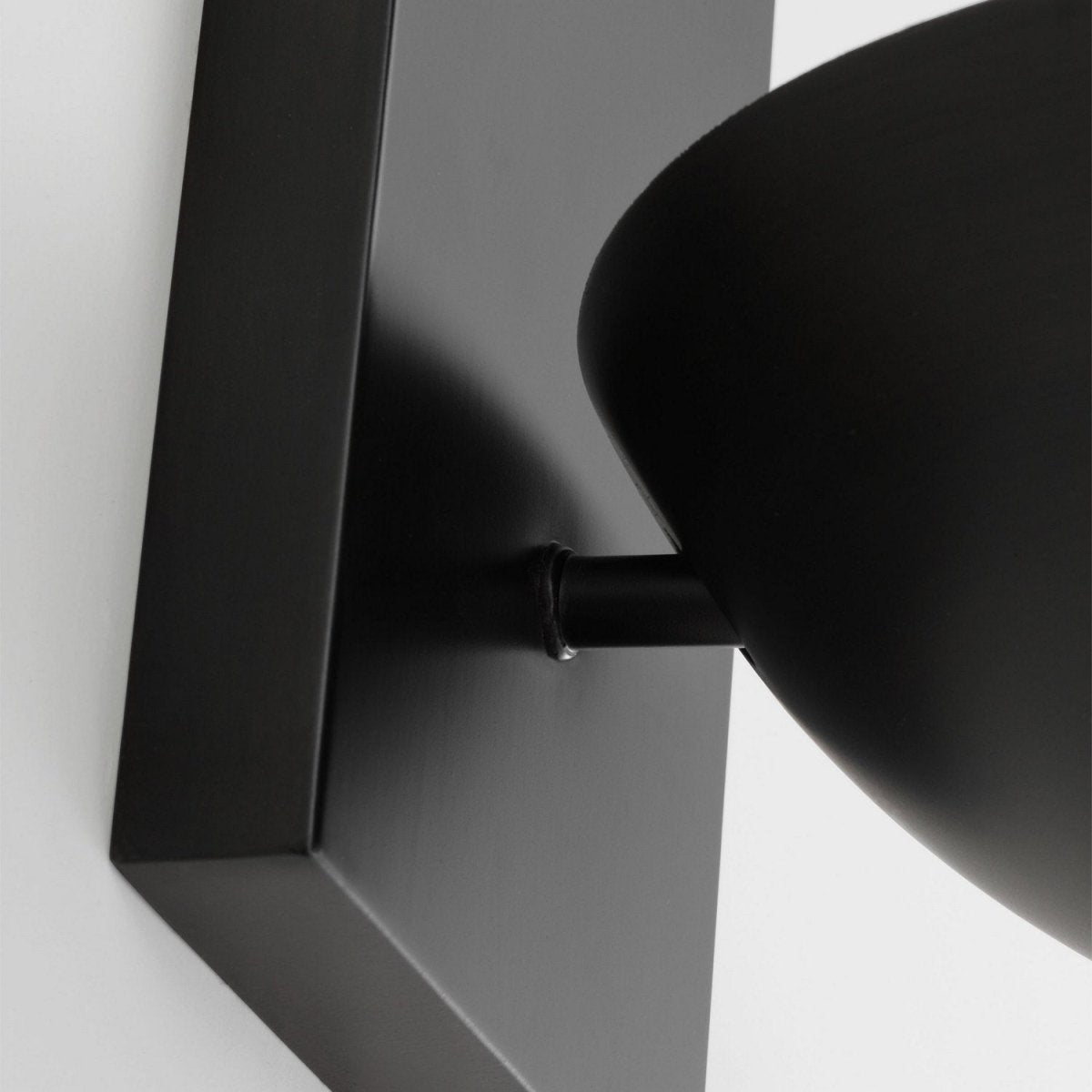 Applique murale Nevel - by Visual Comfort Studio | Luminaires & cie