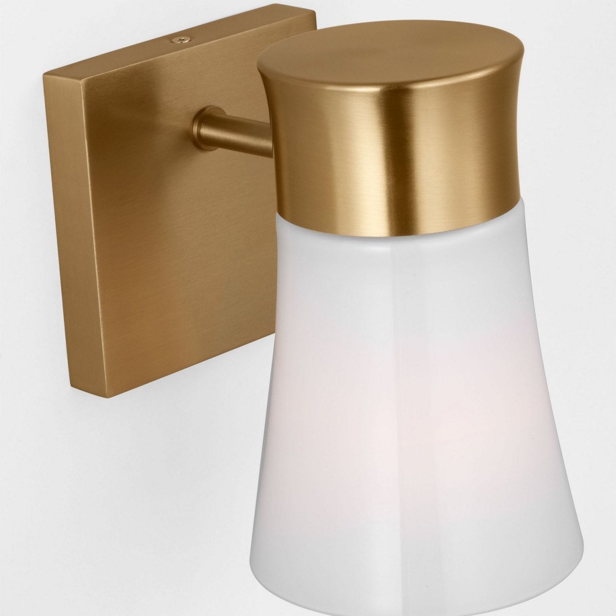 Applique murale Roy - Laiton satiné by Visual Comfort Studio | Luminaires & cie