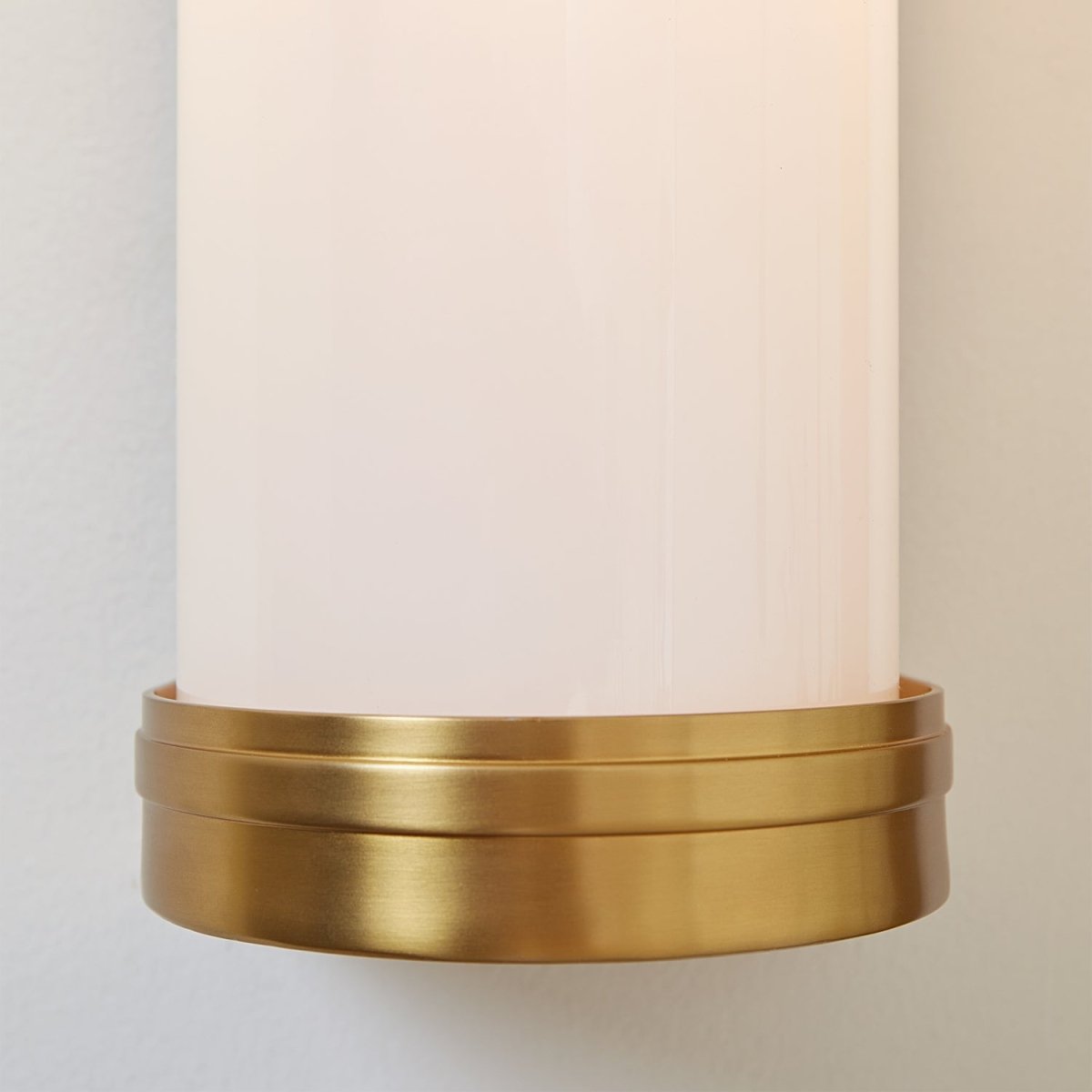 Barre d'éclairage de salle de bain Ifran - Nickel poli 24" by Visual Comfort Studio | Luminaires & cie