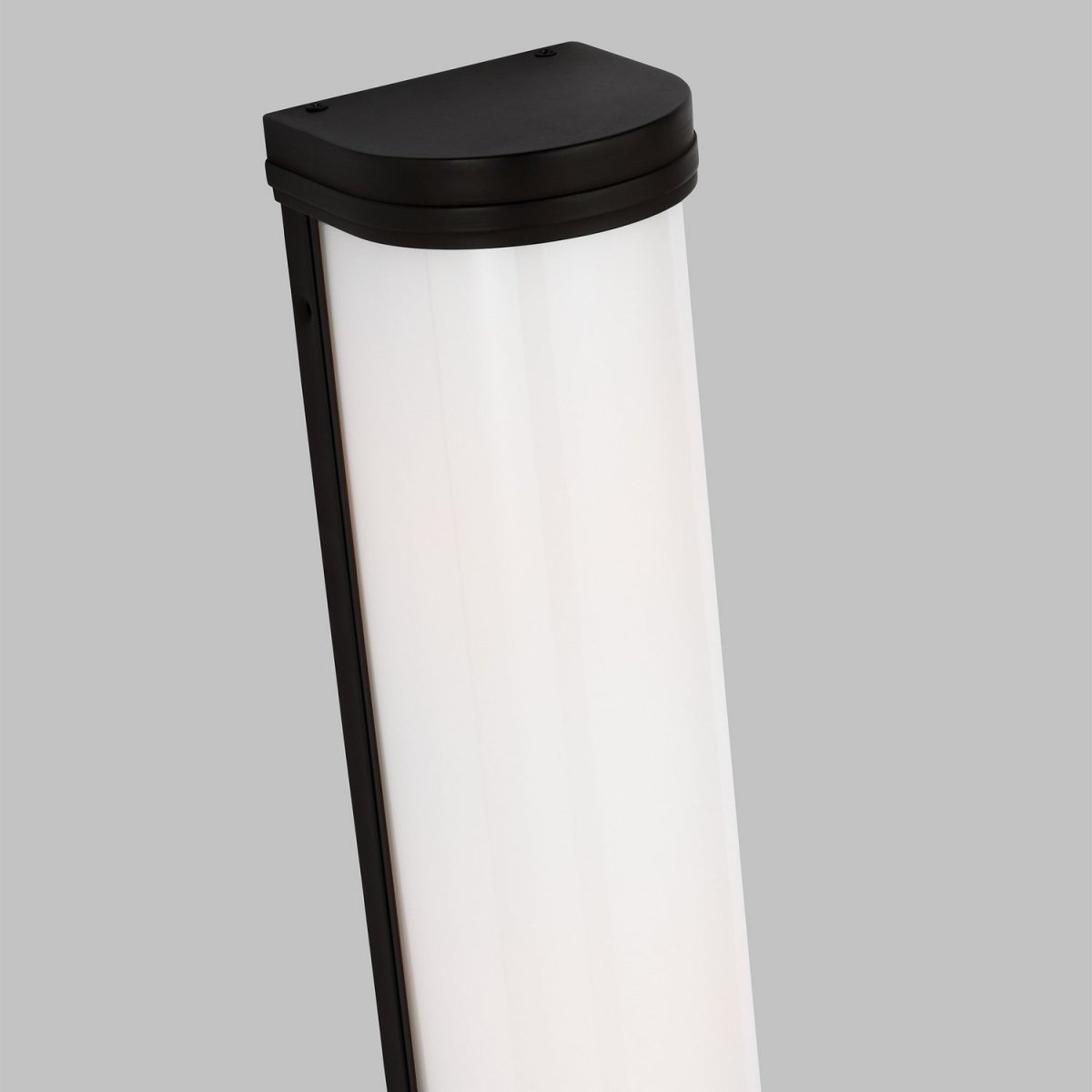 Barre d'éclairage de salle de bain Ifran - Nickel poli 24" by Visual Comfort Studio | Luminaires & cie