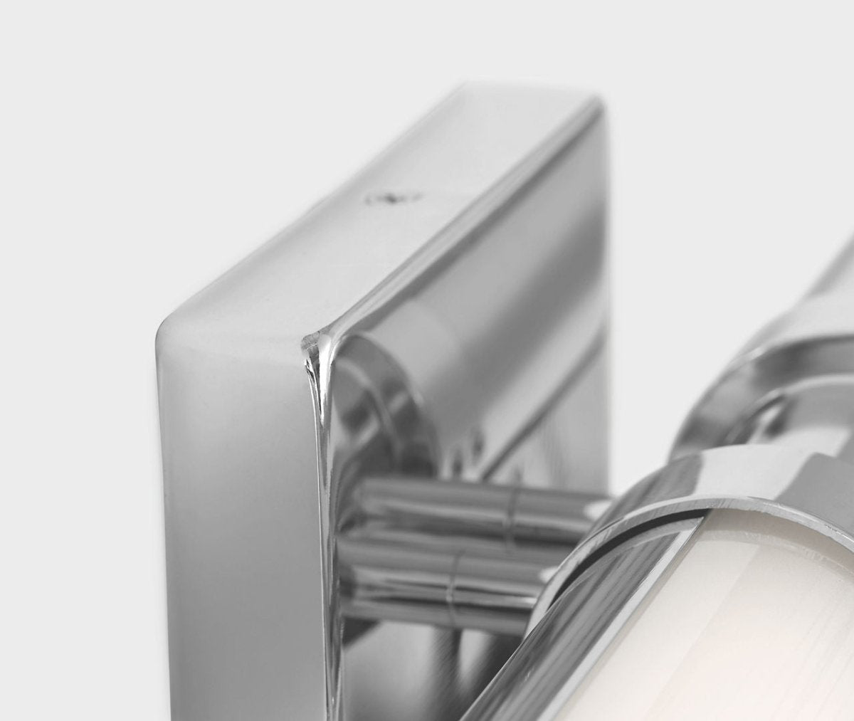Barre d'éclairage de salle de bain Kiel - Nickel brossé 48" by Visual Comfort Studio | Luminaires & cie