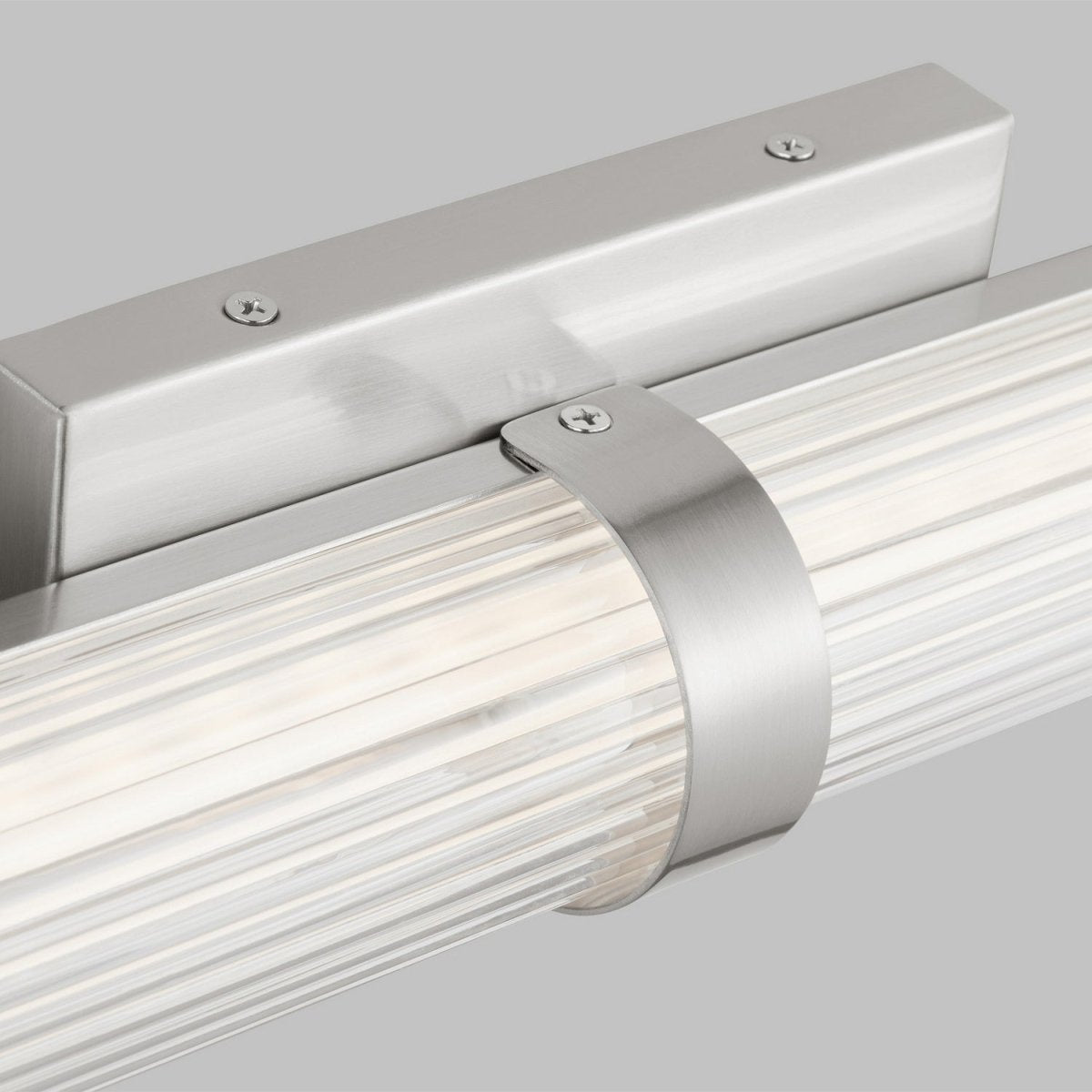 Barre d'éclairage de salle de bain Syden - Nickel brossé 48" by Visual Comfort Studio | Luminaires & cie
