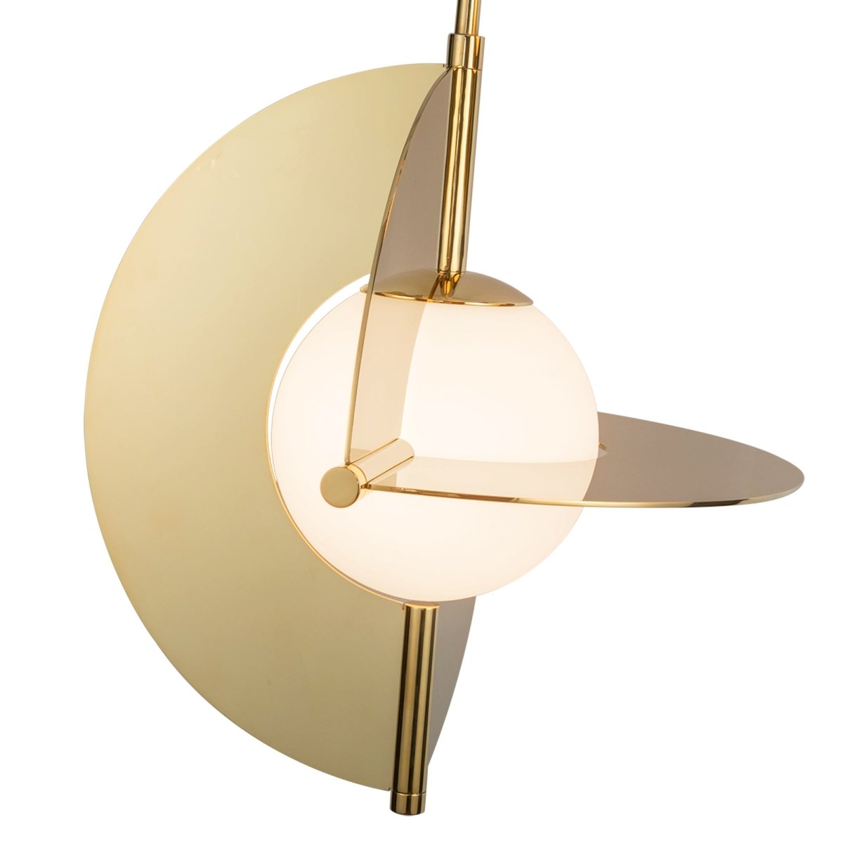 Chandelier Scorpio - Laiton métallique / verre opal by Kuzco Lighting | Luminaires & cie