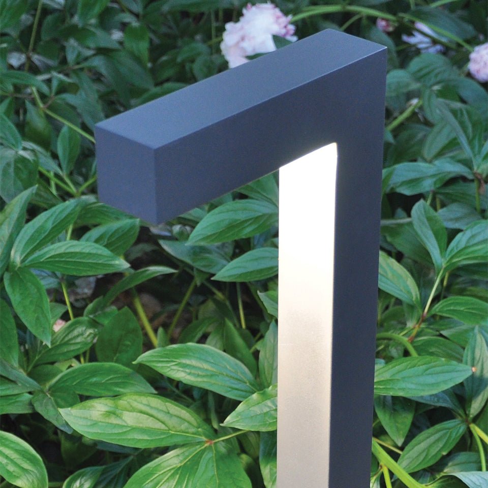 Éclairage paysager Strut - Bronze 3000°K Sur surface by Tech Lighting | Luminaires & cie