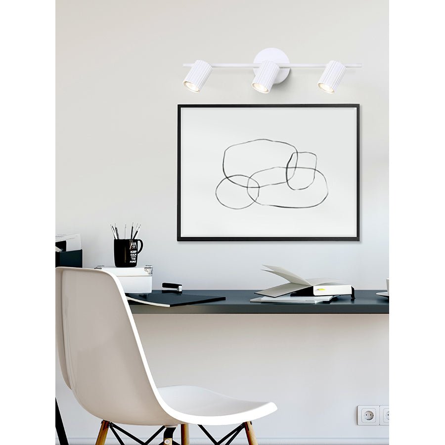 Éclairage sur rail Rexton - Blanc 29" by Canarm | Luminaires & cie