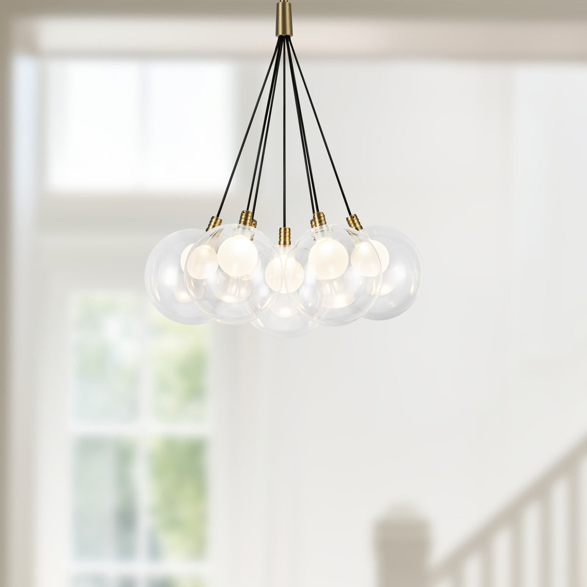 Lustre Bolla Or brossé, Verre transparent à l'extérieur, opale à l'intérieur, 16 1/2" – vue 4