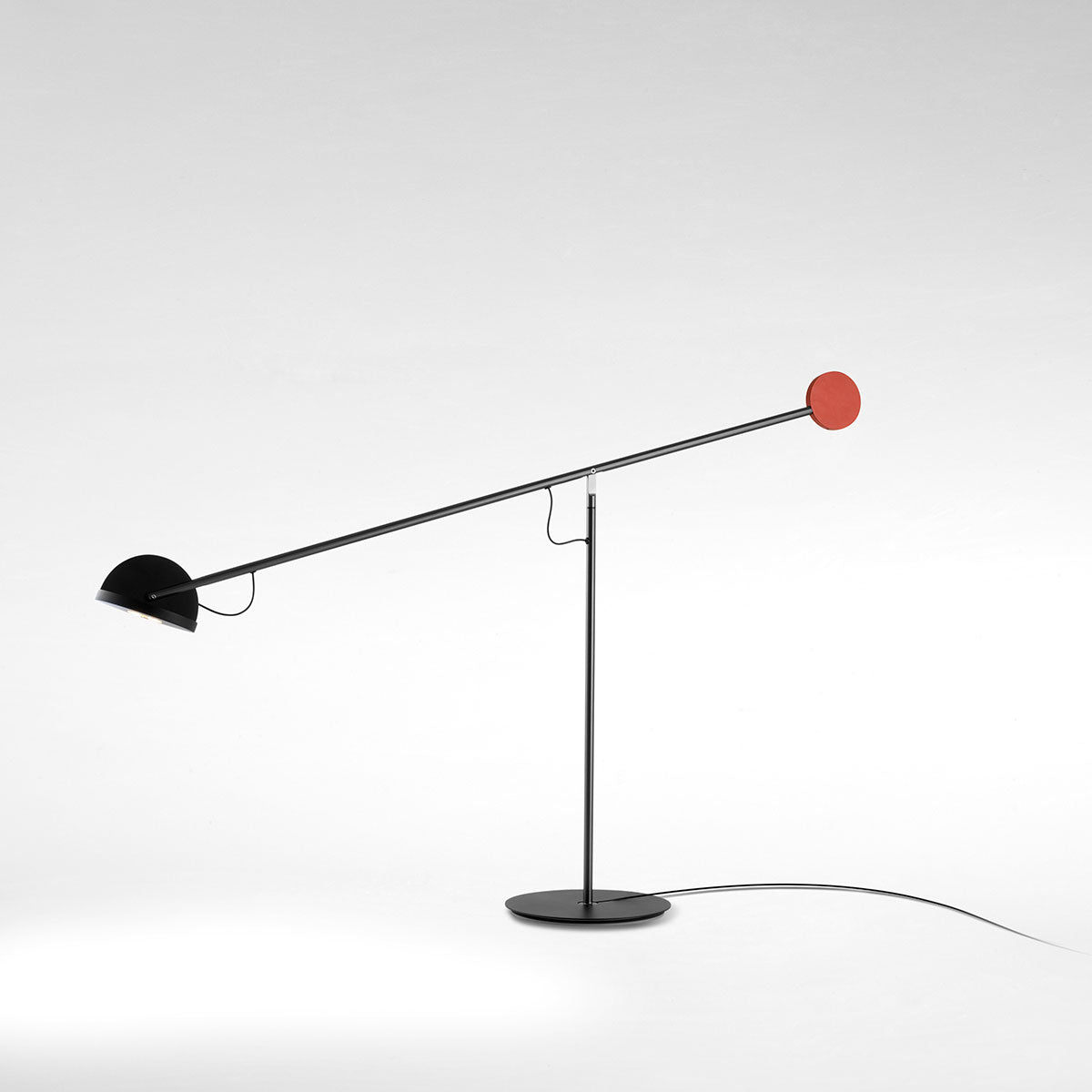 Lampe de bureau Copérnica - Graphite - Rouge by Marset | Luminaires & cie