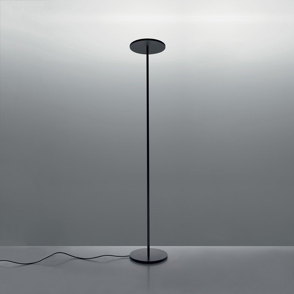 Lampe de plancher Athena - Noir 3000°K by Artemide | Luminaires & cie