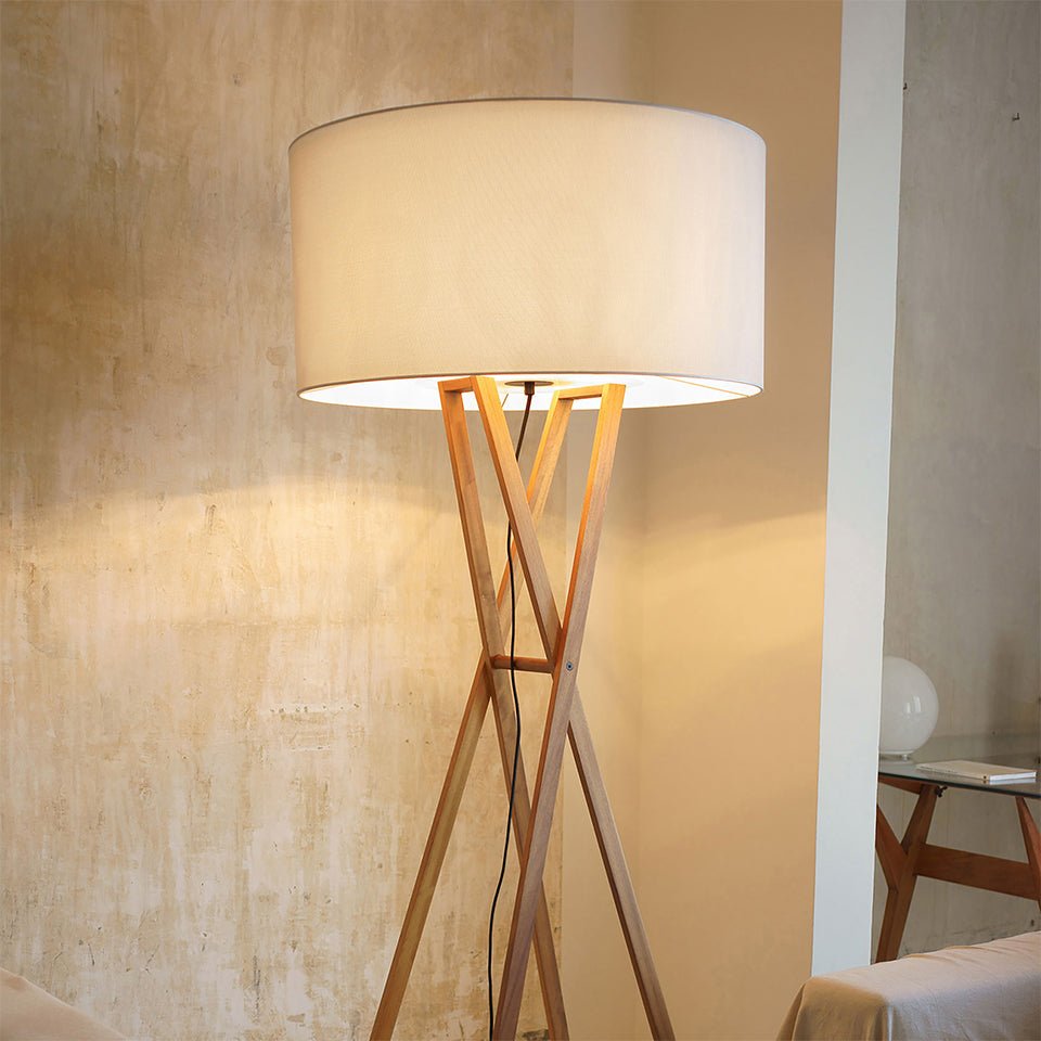 Lampe de plancher Cala - Chêne (65") by Marset | Luminaires & cie