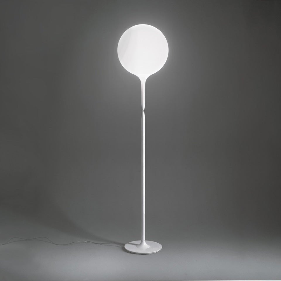 Lampe de plancher Castore - 16.5" by Artemide | Luminaires & cie