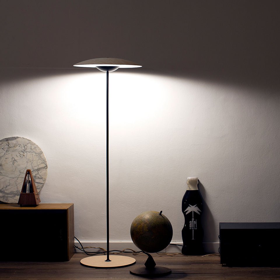 Lampe de plancher Ginger - Wenge/Blanc by Marset | Luminaires & cie