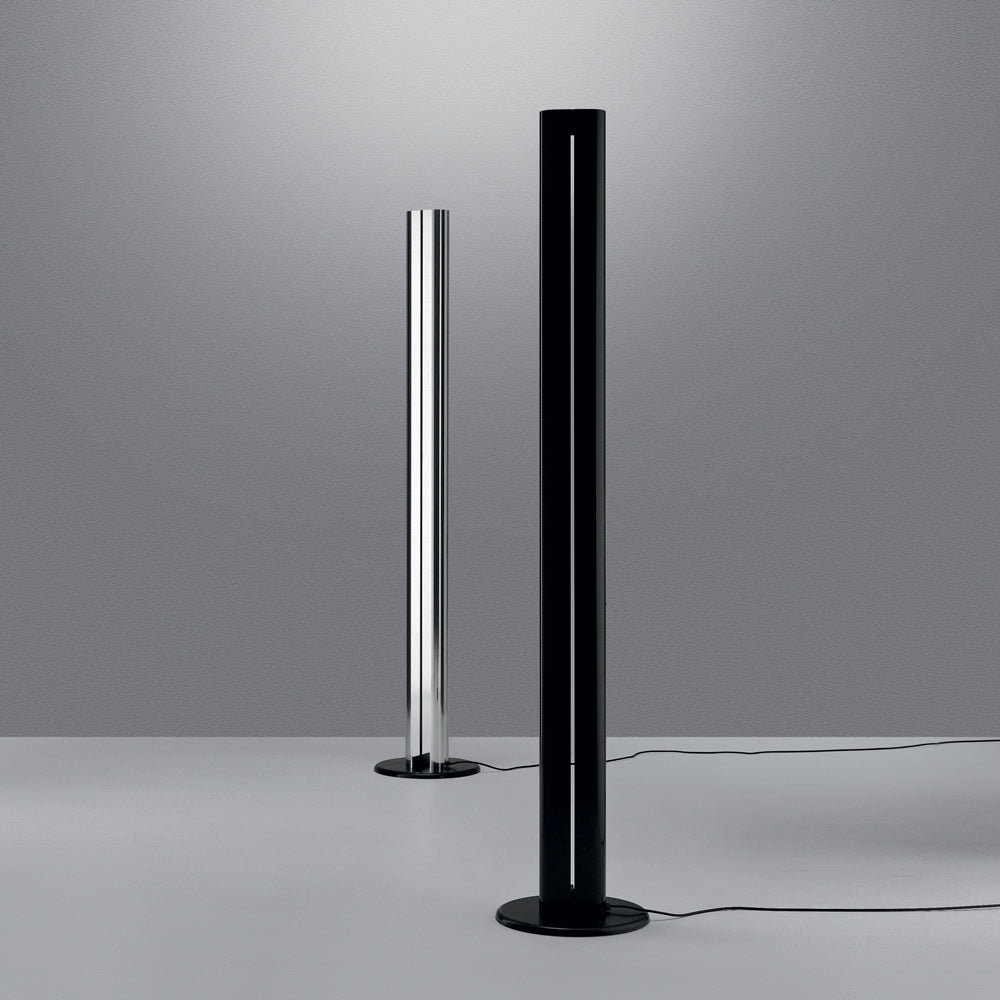 Lampe de plancher Megaron - Noir 2700°K by Artemide | Luminaires & cie