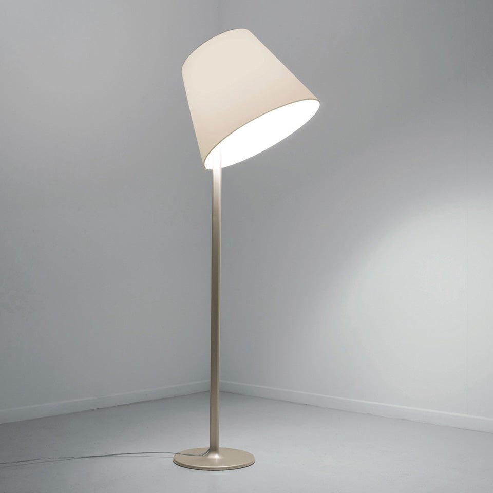 Lampe de plancher Melampo - Mega Bronze by Artemide | Luminaires & cie
