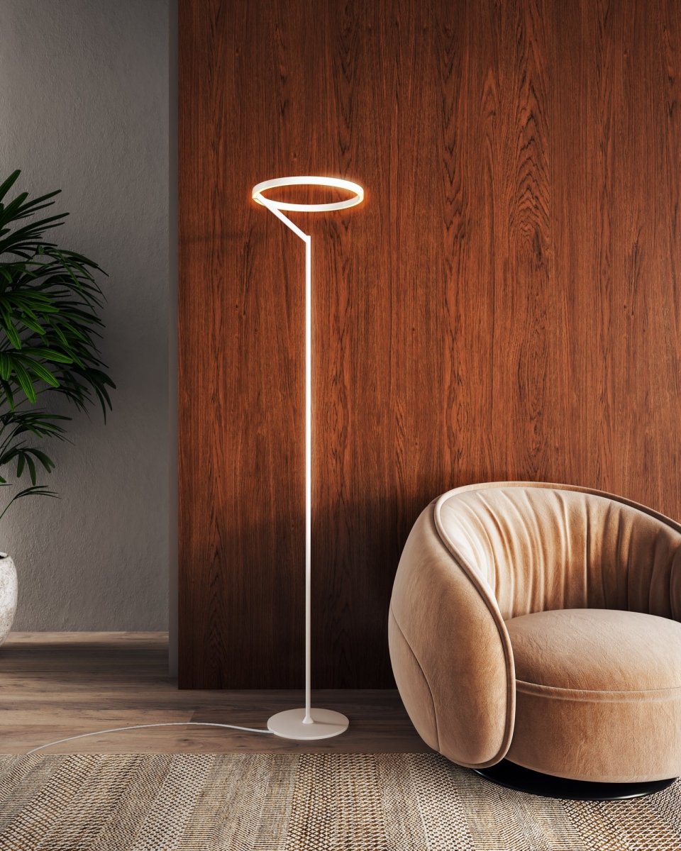 Lampe de plancher Roda - Blanc by Kuzco Lighting | Luminaires & cie