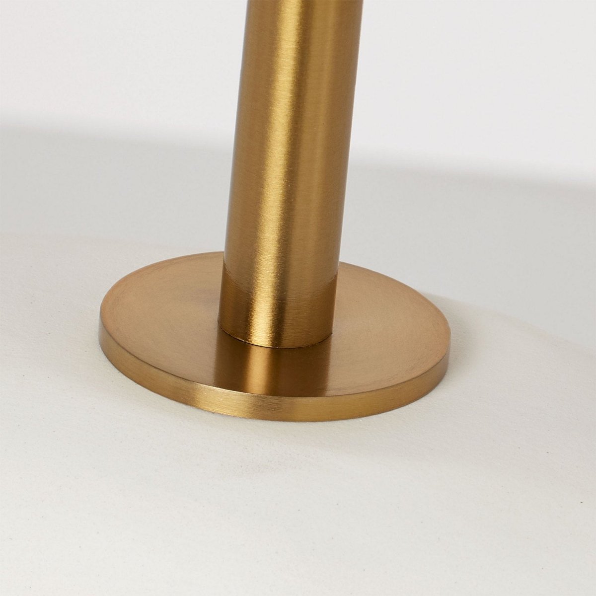 Lampe de table Aura - Céramique noire rugueuse by Visual Comfort Studio | Luminaires & cie