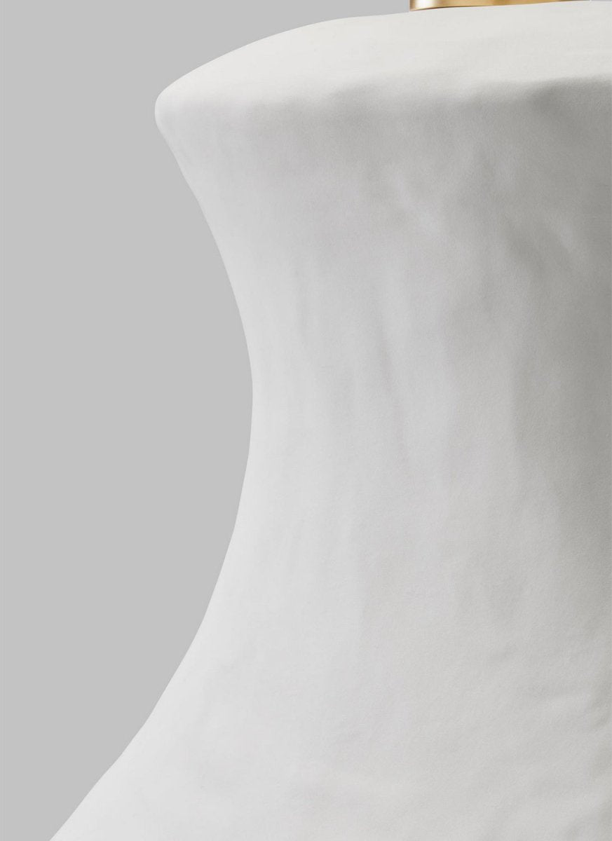 Lampe de table Bone - Céramique noire rugueuse by Visual Comfort Studio | Luminaires & cie