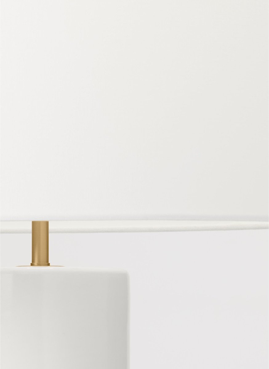 Lampe de table Cade - Bleu polaire 16" by Visual Comfort Studio | Luminaires & cie