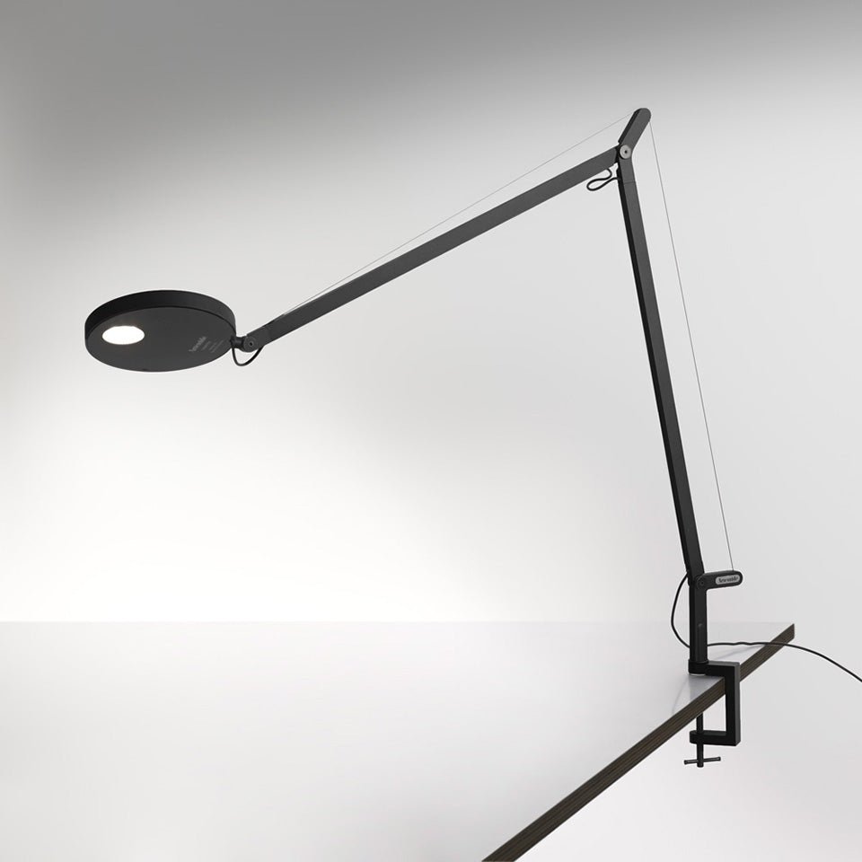 Lampe de table Demetra - Classique Gris anthracite / 2700°K Pince by Artemide | Luminaires & cie