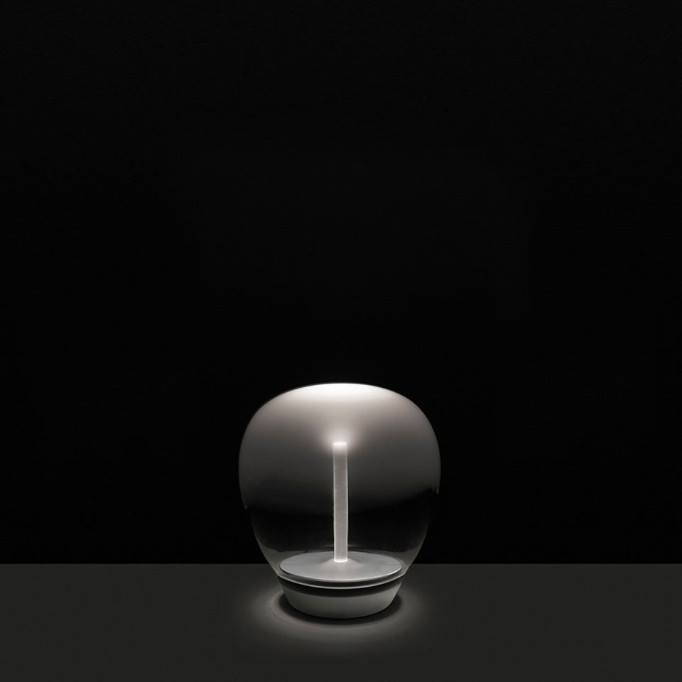 Lampe de table Empatia - 10.25" by Artemide | Luminaires & cie