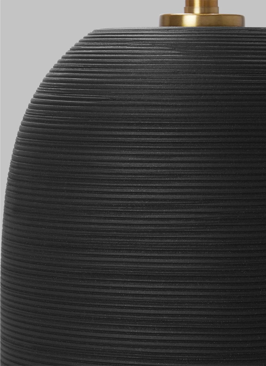 Lampe de table Fanny - Rough Black Ceramic 14 by Visual Comfort Studio | Luminaires & cie