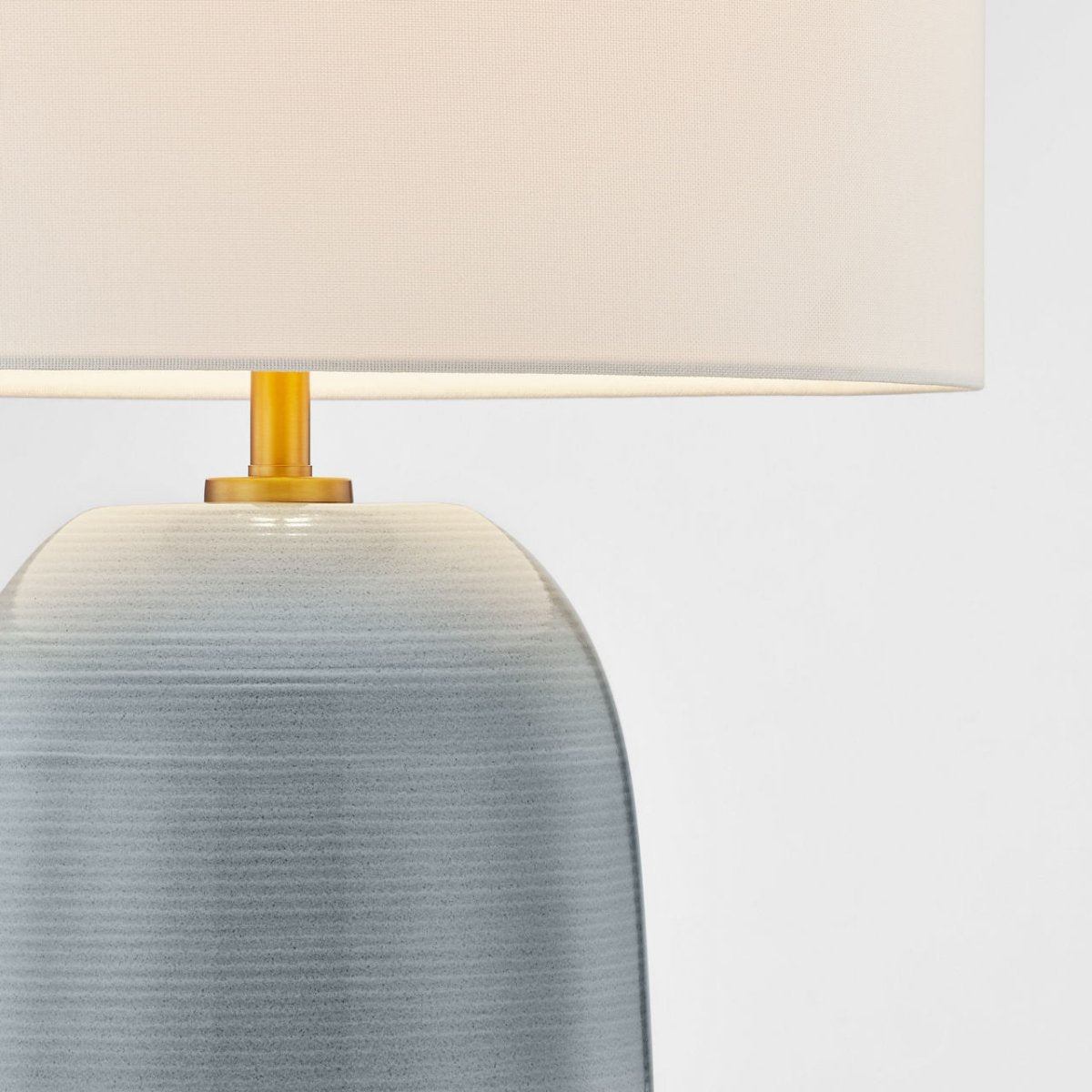 Lampe de table Fanny - Rough Black Ceramic 14 by Visual Comfort Studio | Luminaires & cie