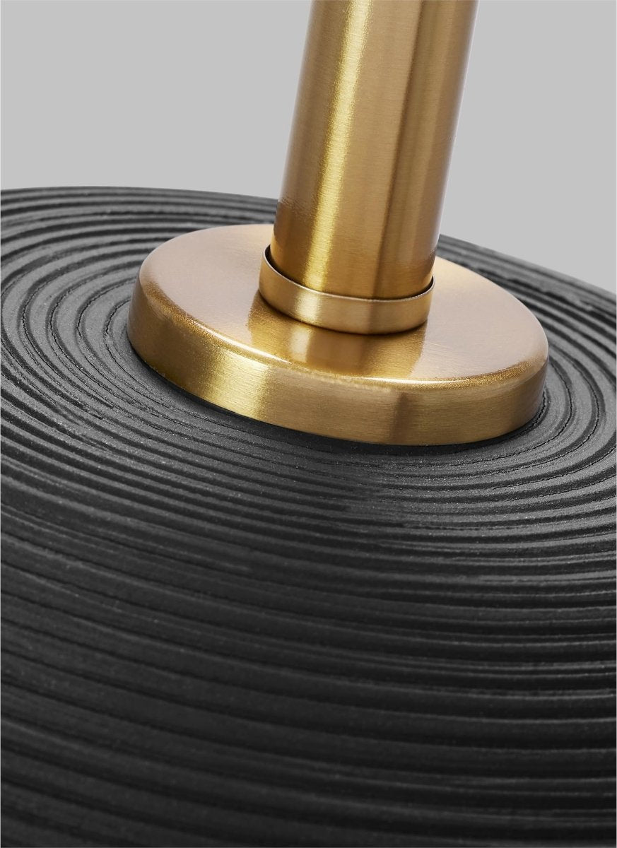 Lampe de table Fanny - Rough Black Ceramic 14 by Visual Comfort Studio | Luminaires & cie
