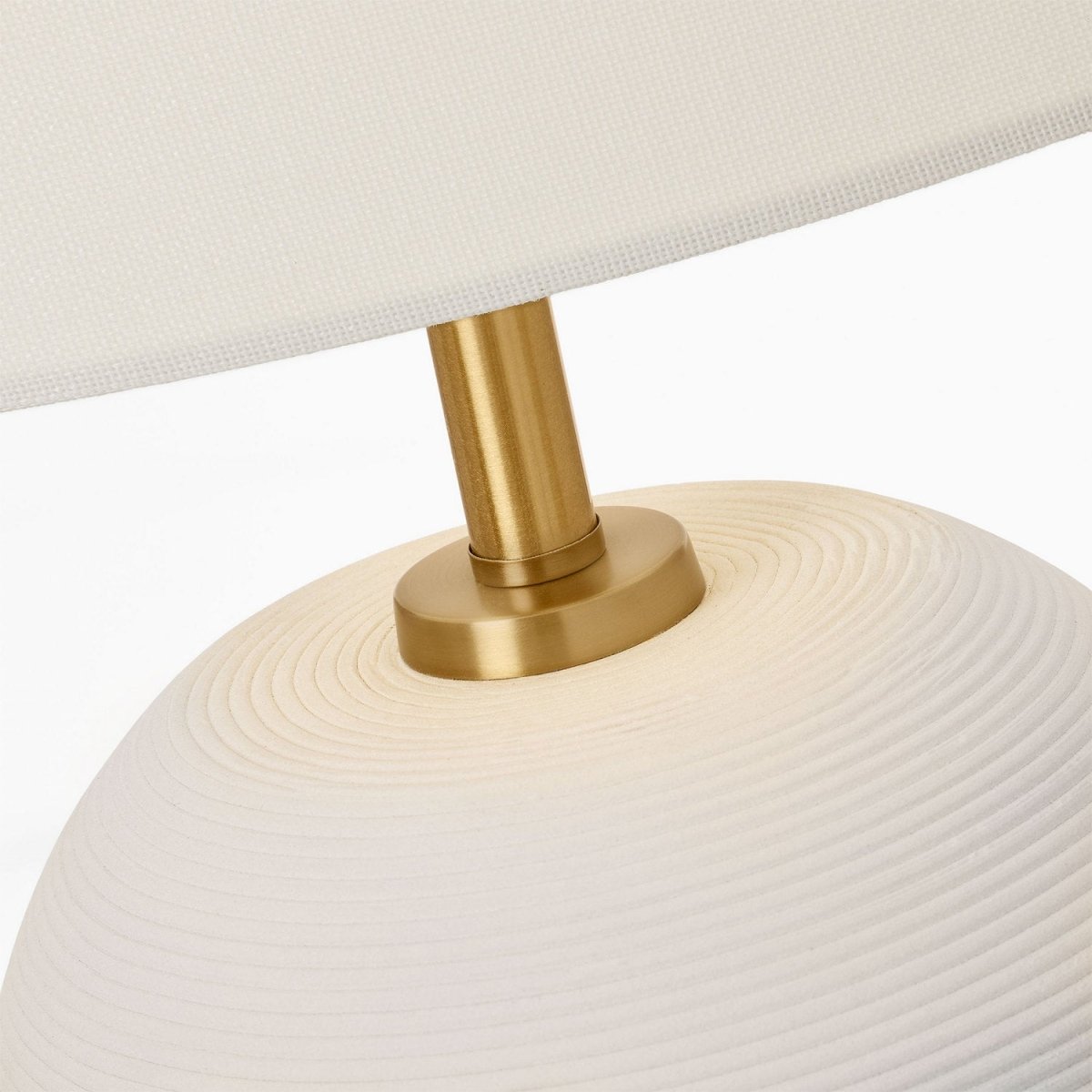 Lampe de table Fanny - Rough Black Ceramic 14 by Visual Comfort Studio | Luminaires & cie