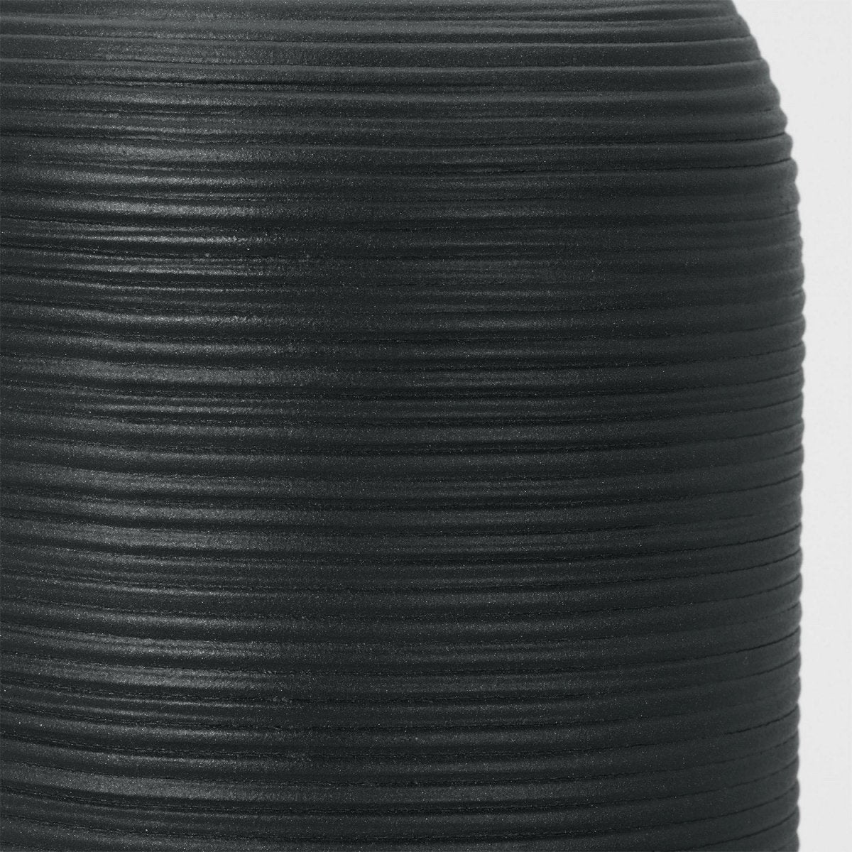 Lampe de table Fanny - Rough Black Ceramic 14 by Visual Comfort Studio | Luminaires & cie