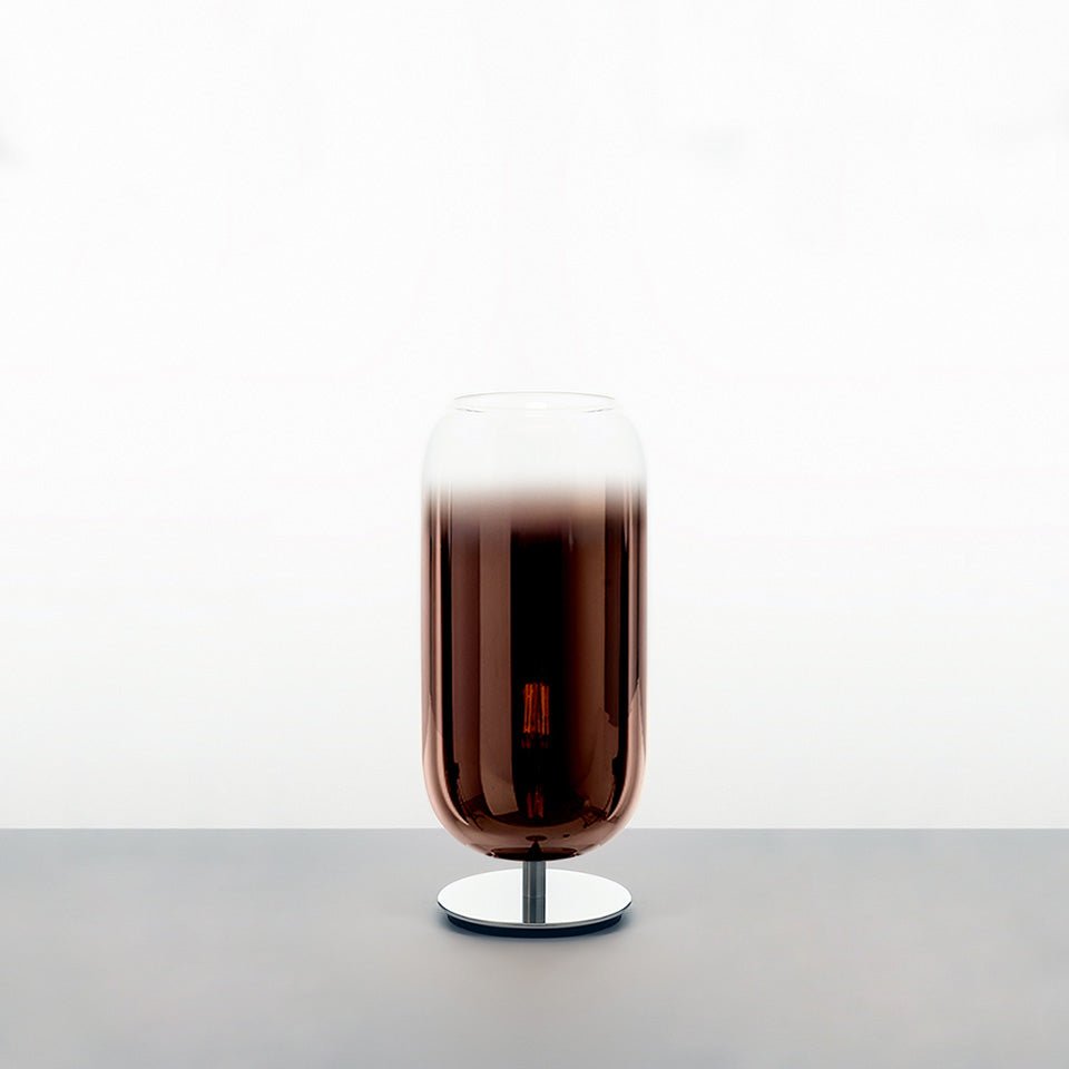 Lampe de table Gople - Mini (13 3/8") Cuivre by Artemide | Luminaires & cie