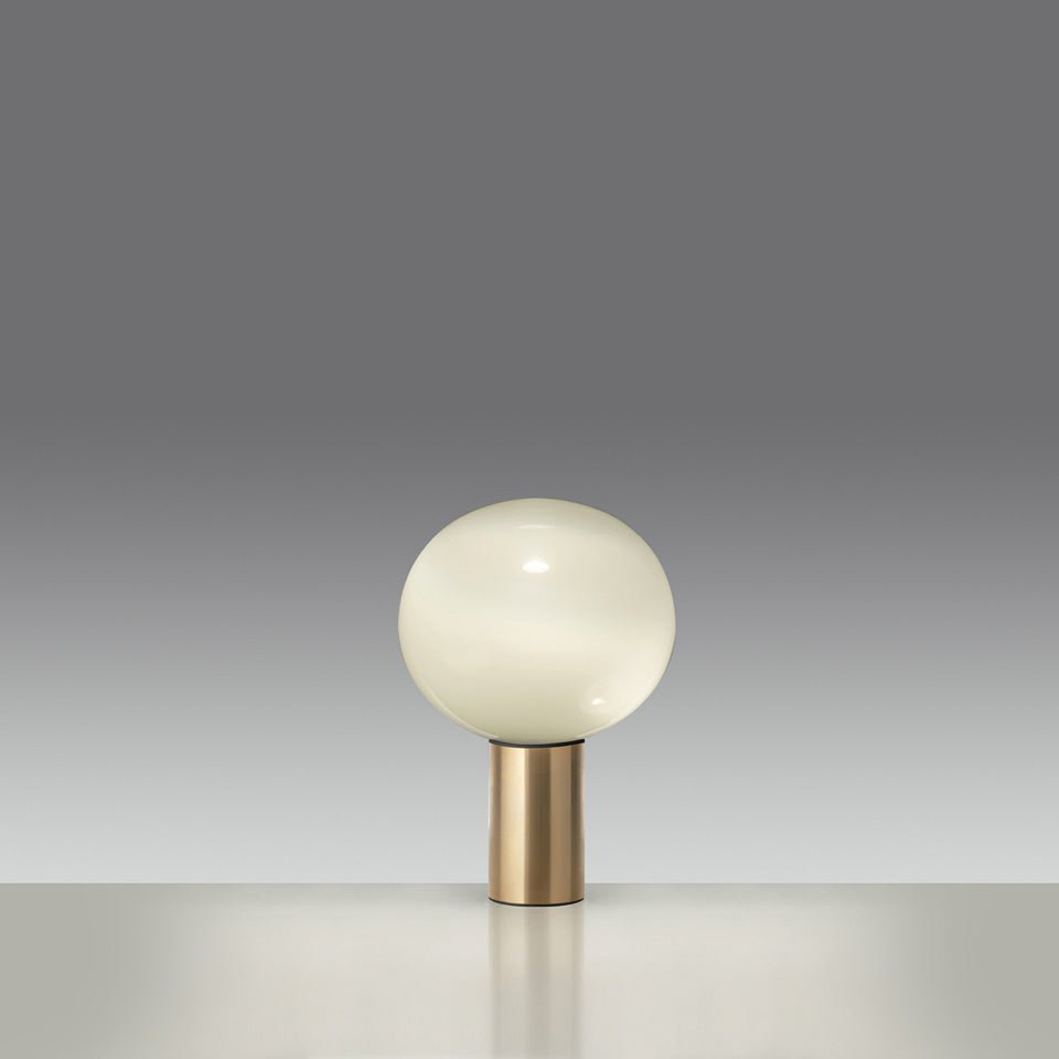Lampe de table Laguna - Or 14 9/16" by Artemide | Luminaires & cie