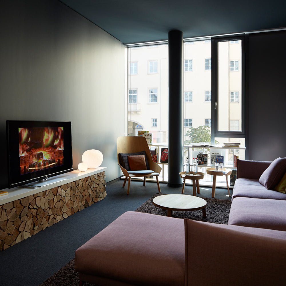 Lampe de table Meteorite - 5 7/8" by Artemide | Luminaires & cie