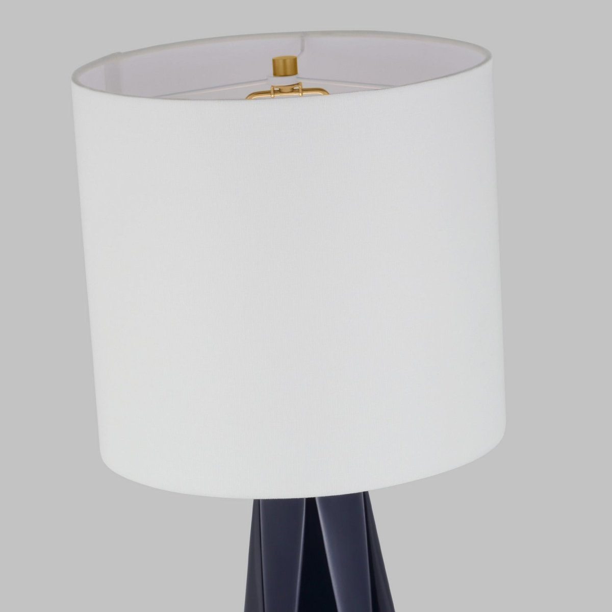 Lampe de table Moresby - Blanc brillant by Visual Comfort Studio | Luminaires & cie