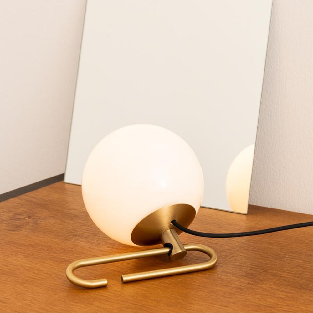 Lampe de table nh1217 - by Artemide | Luminaires & cie
