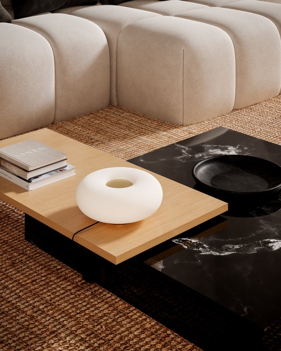 Lampe de table Nimbus - Laiton vintage / verre opal 12 5/8" by Kuzco Lighting | Luminaires & cie