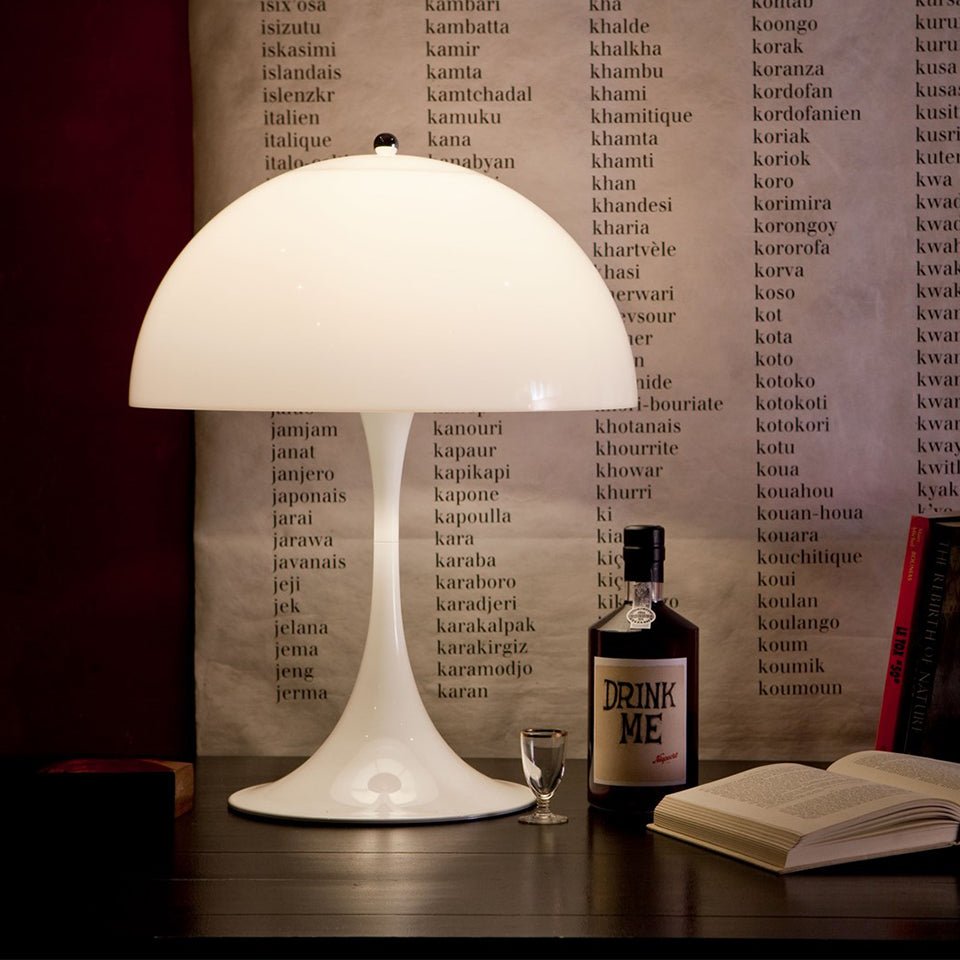 Lampe de table Panthella - by Louis Poulsen | Luminaires & cie