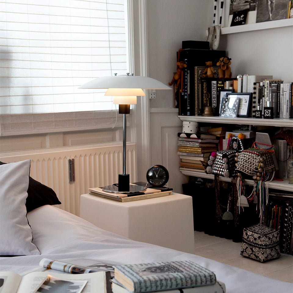 Lampe de table PH 4/3 - by Louis Poulsen | Luminaires & cie
