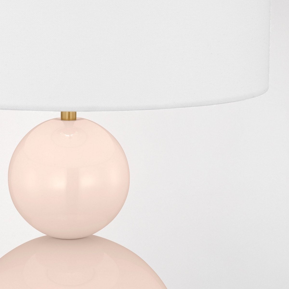 Lampe de table Suki - Bleu marine by Visual Comfort Studio | Luminaires & cie