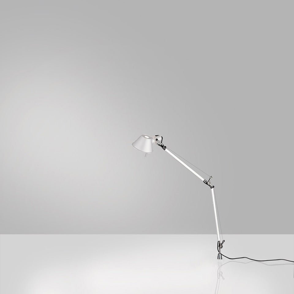 Lampe de table Tolomeo - Mini / intégré Blanc 1 x A - 15 / 100W Max / Medium E26 by Artemide | Luminaires & cie